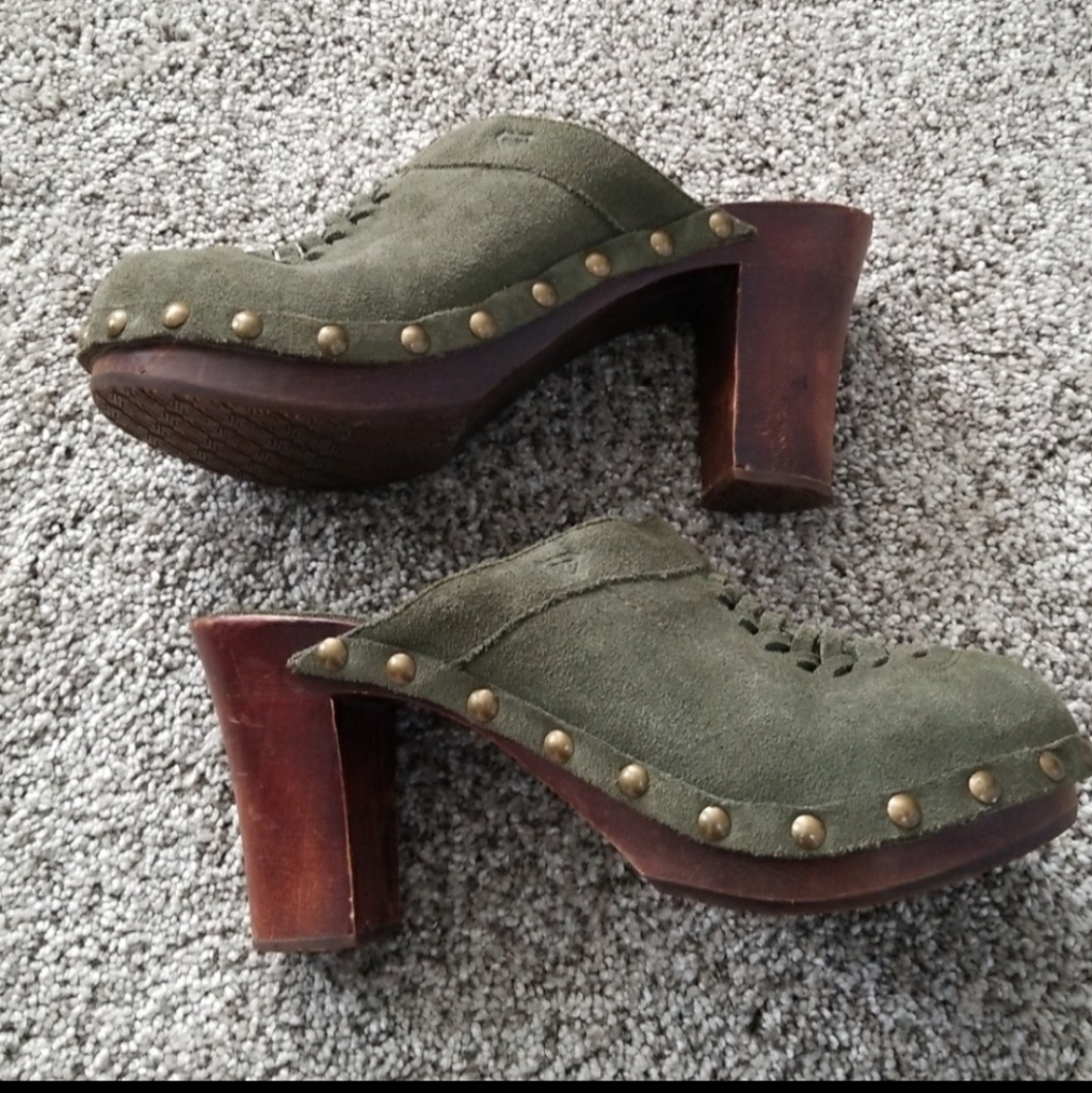 Roxy Clogs
